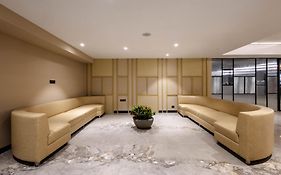 Ivy League House - Girls Hostel